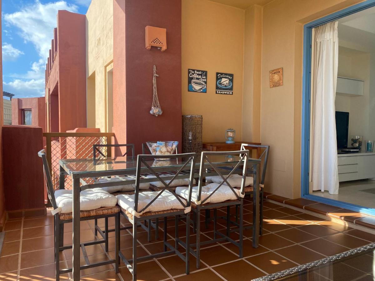 Apartamento Con Terraza Sobre La Marina De Sotogrande San Roque  Eksteriør bilde